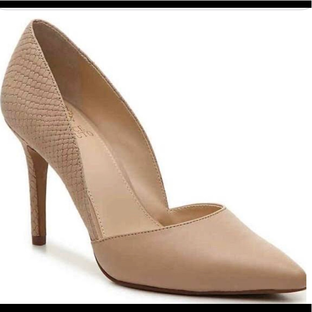 VINCE CAMUTO AIRMOSAH PUMP
